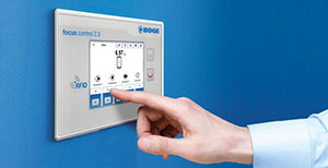 Image Of BOGE Compressors Focus Control Product In Use By Male